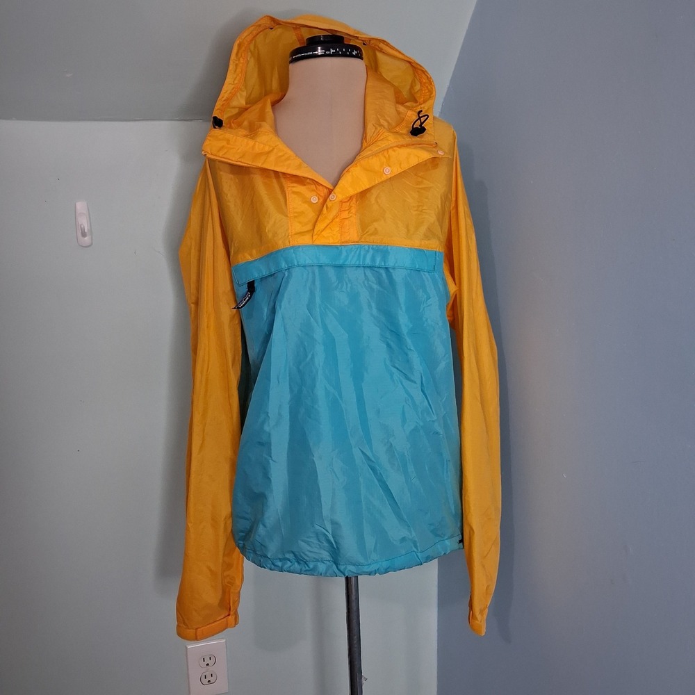 Patagonia Vintage Anorak Windbreaker Jacket Yellow Blue Colorblock Mens Small